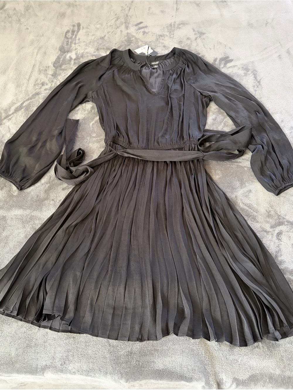 Simply Vera Vera Wang Black Pleated Long-Sleeve Midi Dress